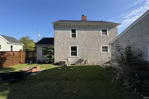 105 E 1st St, Auburn, IN 46706 photo 30