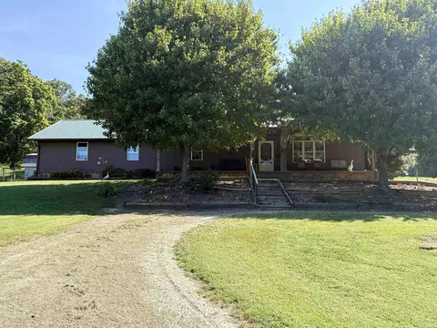 26304 Channel Rd, Birdseye, IN 47513
