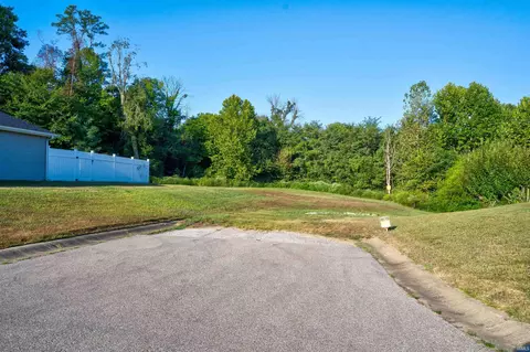 733 Lydia Dr, Evansville, IN 47712