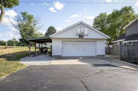 11 Maple St, Greens Fork, IN 47345 photo 5