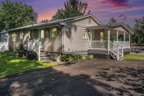 0133 E Sunny Acres North Rd, Rome City, IN 46784