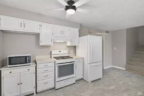 Kitchen - 1620 E Cherry Ln, Bloomington, IN 47401 photo 1 of 1