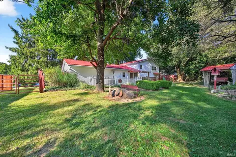 Exterior - 1620 E Cherry Ln, Bloomington, IN 47401 photo 5 of 14
