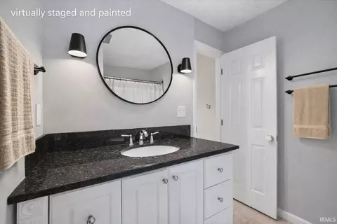 Bath - 1620 E Cherry Ln, Bloomington, IN 47401 photo 2 of 4