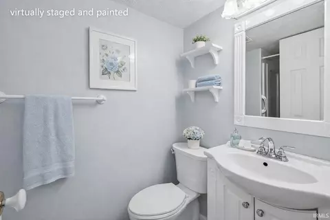 Bath - 1620 E Cherry Ln, Bloomington, IN 47401 photo 3 of 4
