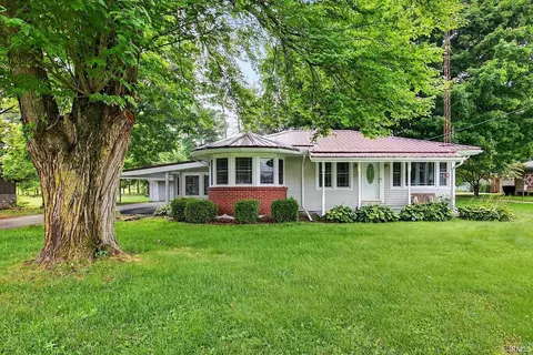 10893 Michigan Rd, Plymouth, IN 46563