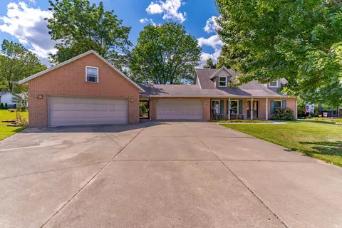 668 W Melchoir Dr, Santa Claus, IN 47579