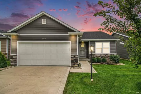1940 Newbury Cir, Goshen, IN 46526