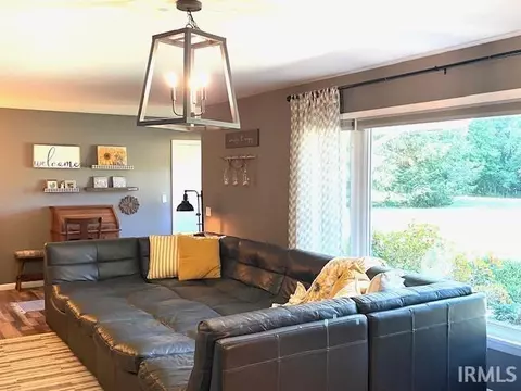 Living - 1755 W Farview Dr, Peru, IN 46970 photo 1 of 3