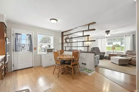 301 E High St, Garrett, IN 46738 photo 17