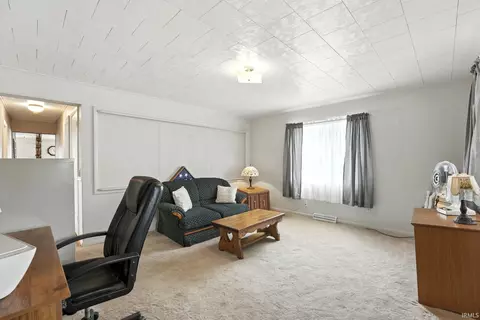 301 E High St, Garrett, IN 46738 photo 6