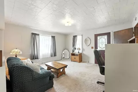 301 E High St, Garrett, IN 46738 photo 7