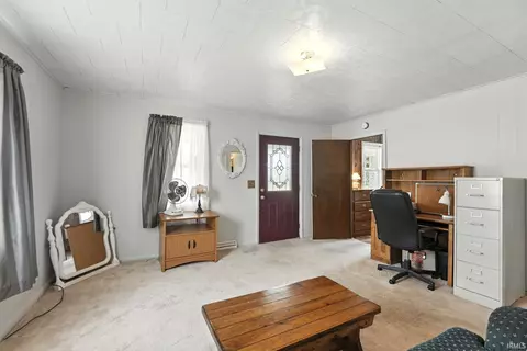 301 E High St, Garrett, IN 46738 photo 8
