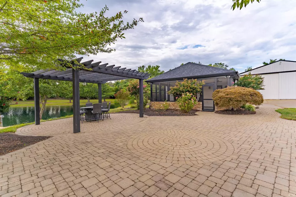 Exterior - 7922 Jenner Rd, Chandler, IN 47610 photo 5 of 6