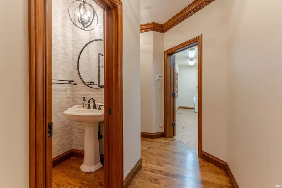 Entry Way - 7922 Jenner Rd, Chandler, IN 47610 photo 3 of 4