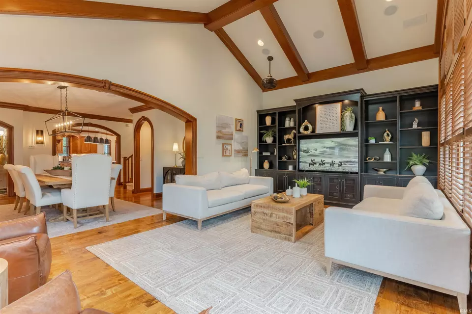 Living - 7922 Jenner Rd, Chandler, IN 47610 photo 1 of 2