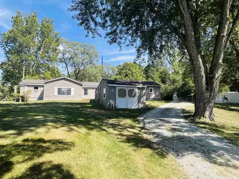 2389 S Wallick Rd, Peru, IN 46970