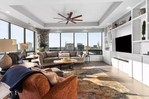 203 E Berry St #905, Fort Wayne, IN 46802