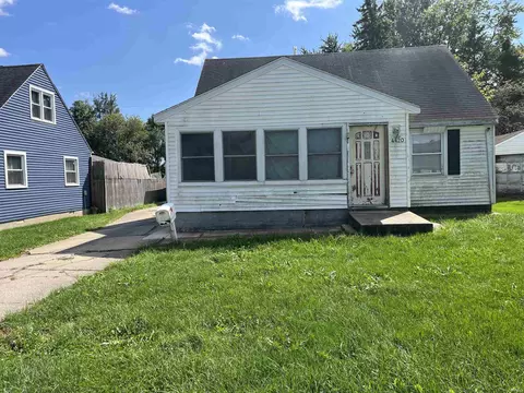 4420 Meadow Ln, South Bend, IN 46619