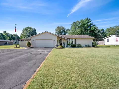 1735 W 120 N St, Angola, IN 46703