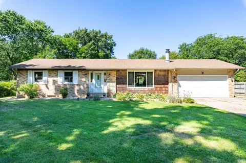 51115 Shady Ln, Elkhart, IN 46514
