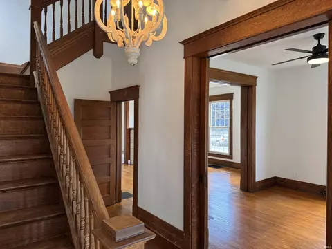 353 E 6th St, Peru, IN 46970 photo 5