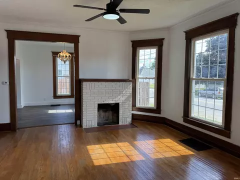 353 E 6th St, Peru, IN 46970 photo 10