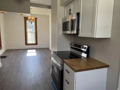 353 E 6th St, Peru, IN 46970 photo 18