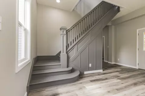 Entry Way - 225 E Washington St, Dunkirk, IN 47336 photo 2 of 3