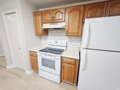 908 E 26th St, Muncie, IN 47302 photo 7
