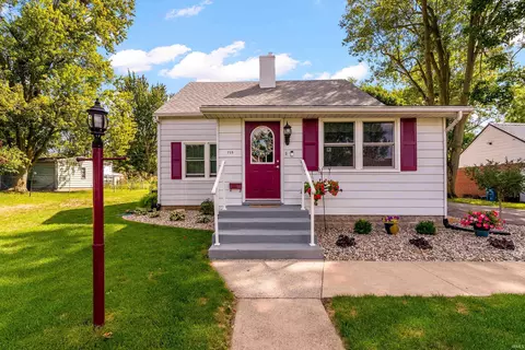 715 N Sycamore St, North Manchester, IN 46962
