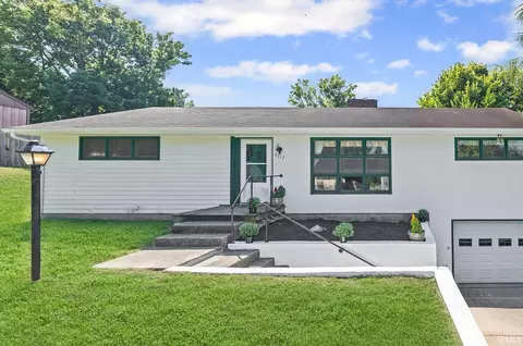 2217 Rainbow Dr, Lafayette, IN 47904