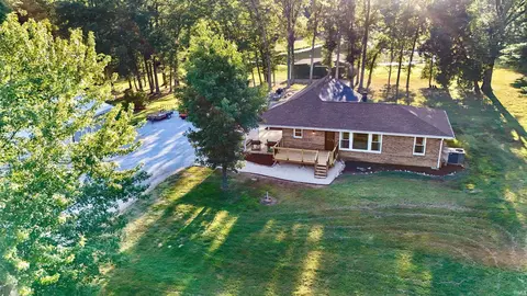 2099 S Pelzer Rd, Boonville, IN 47601