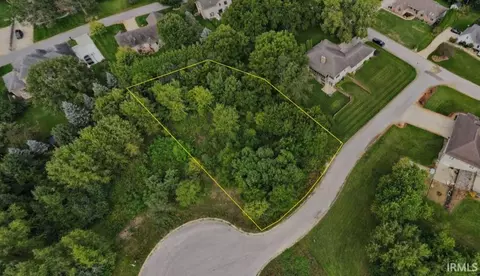 59339 Apricot Ct, South Bend, IN 46614