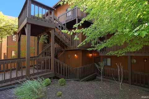 4020 Eagle Bay Dr, Bloomington, IN 47401 photo 1