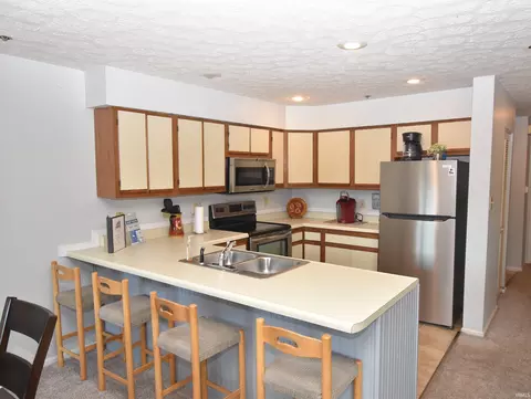 4020 Eagle Bay Dr, Bloomington, IN 47401 photo 7