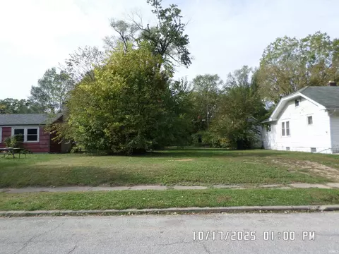 1305 N Johnson St, South Bend, IN 46628