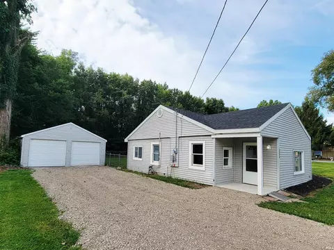26078 Irvin Rd, Elkhart, IN 46514