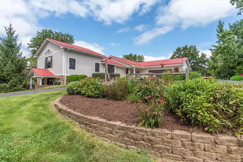 3993 S Eller Ln, Bloomington, IN 47403