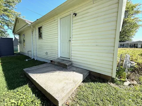 201 W Main St, Mitchell, IN 47446 photo 30