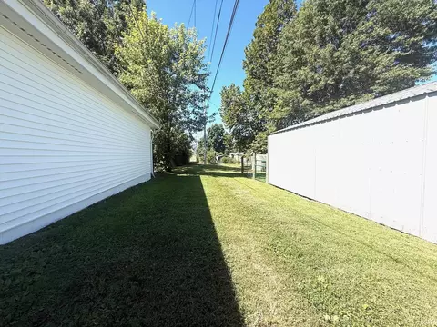 201 W Main St, Mitchell, IN 47446 photo 33