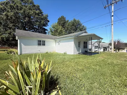 201 W Main St, Mitchell, IN 47446 photo 1