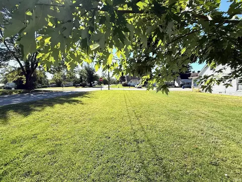 201 W Main St, Mitchell, IN 47446 photo 35