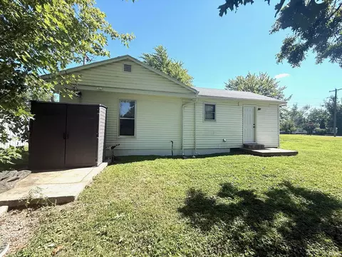 201 W Main St, Mitchell, IN 47446 photo 31