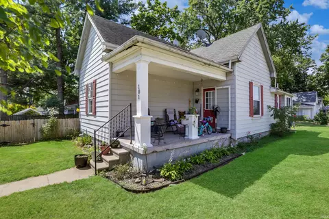 101 S Willow Rd, Evansville, IN 47714