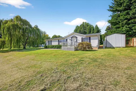 106 Edwards Ln, Odon, IN 47562 photo 4