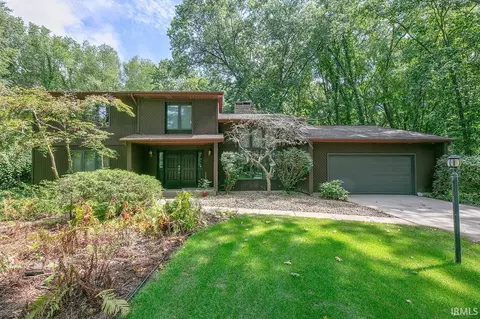 26689 Pleasant Pl, Elkhart, IN 46514