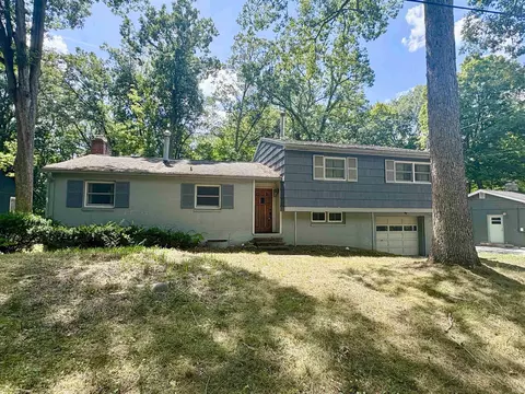 331 Hollowood Dr, West Lafayette, IN 47906