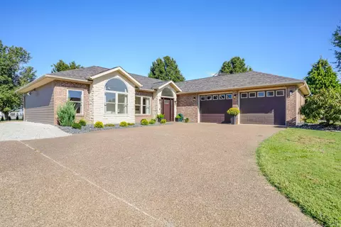 18764 N Quail Dr, Dale, IN 47523
