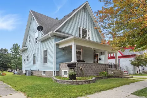331 E 9th St, Auburn, IN 46706 photo 1